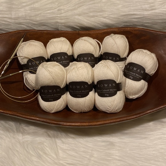 8-skeins, Rowan Baby Cashsoft Merino Yarn #102 Cream, NWTags @, all same dye lot - Picture 5 of 15